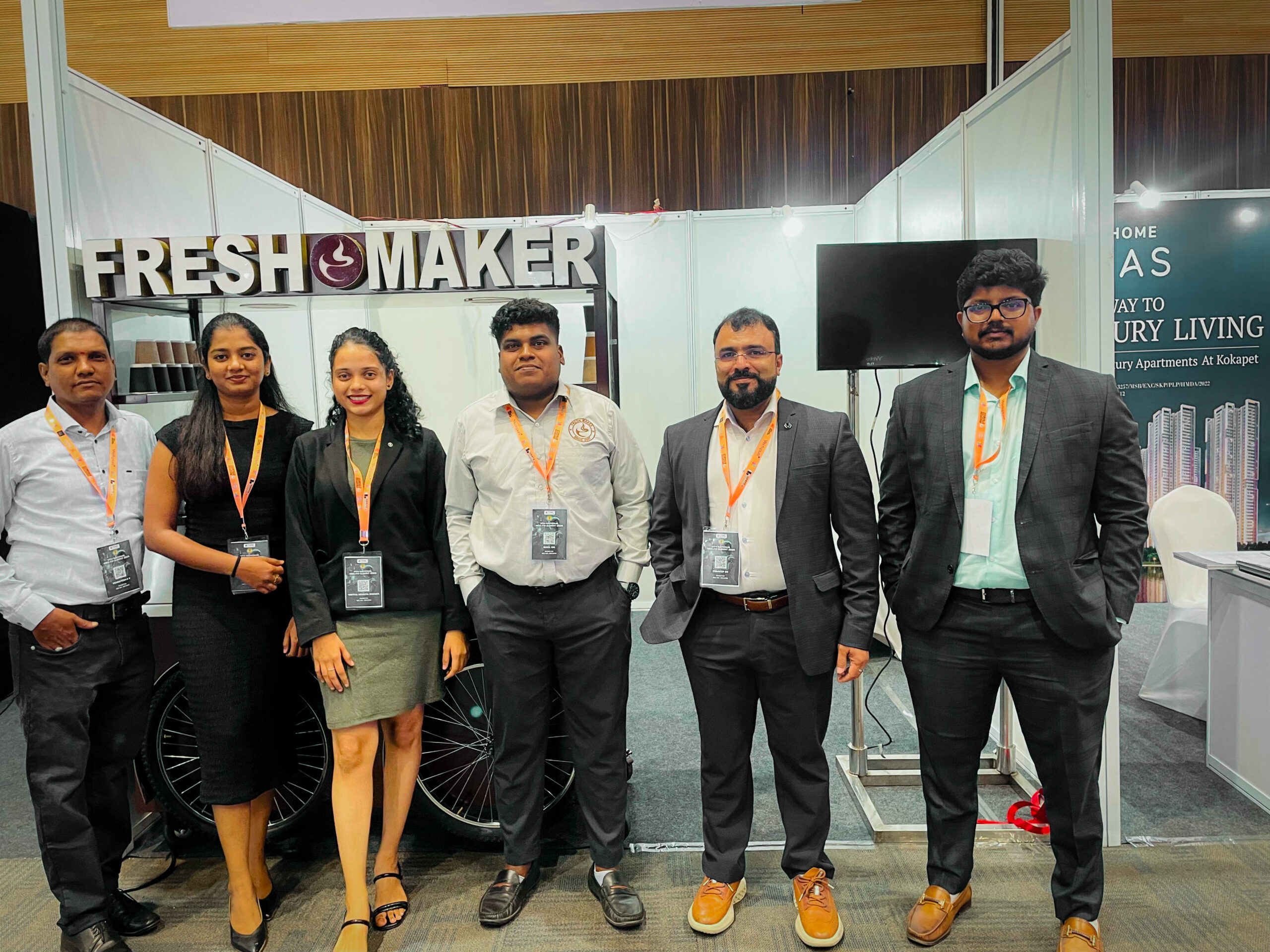 7b8523d8-b6ef-4729-a1d0-2d2bb3928419 2